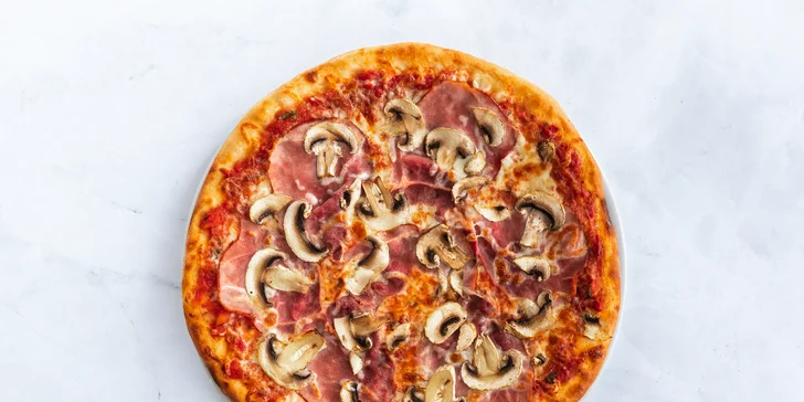 Capricciosa - rajčata, mozzarella, šunka, žampiony