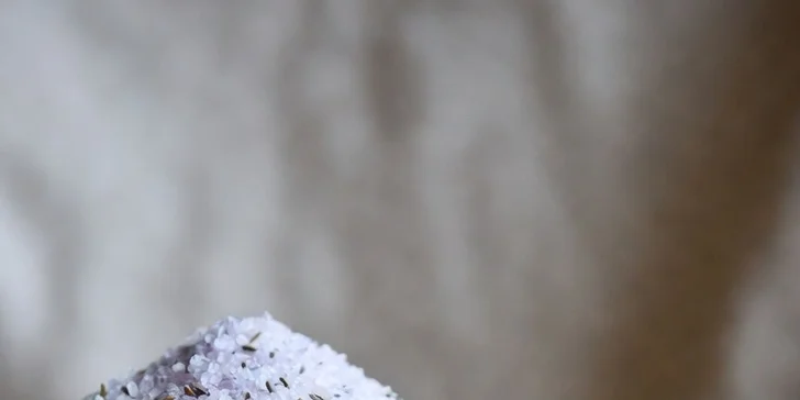 Na výběr je kurz zaměřený na výrobu flowerboxu, malovaných kamínků i stromu života.