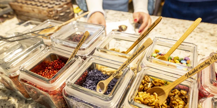 V nabídce jsou klasické i méně tradiční ingredience. Co třeba fialky nebo chilli?