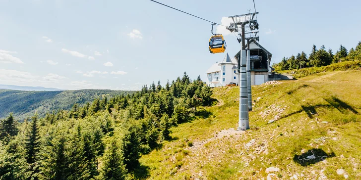 Nechte se vyvézt lanovkou vzhůru k dobrodružství.