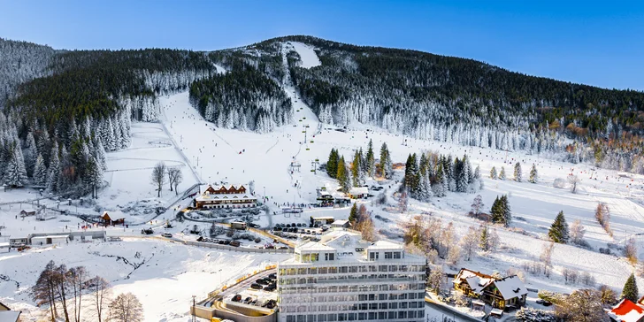 Skvělé lyžování vás čeká ve skiareálu Czarna Góra (200 m).