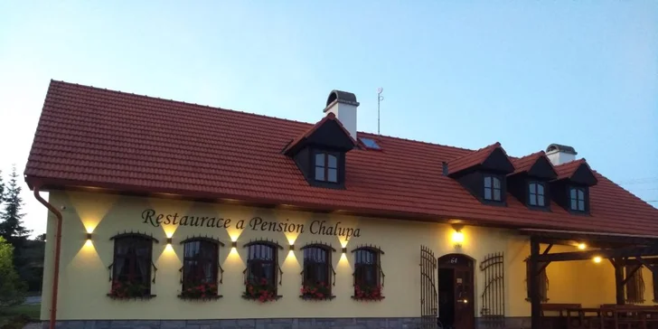 Do Chalupy se rád vrací také odborník na jídlo a kulinářství Roman Vaněk, který ji dokonce pochvá­lil ve své knize S vařečkou kolem světa.