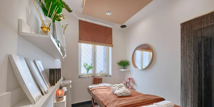 Vyzrajte nad chloupky díky epilaci v salonu Buddha Lounge. 