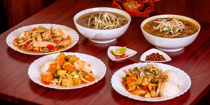 Vietnamské jedlo v street food bistre COM BUI na Miletičke