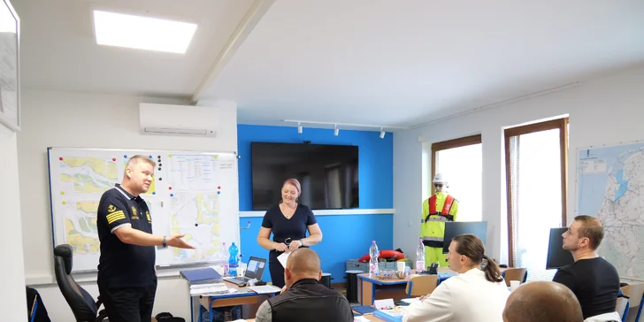 Kurz sa odohráva v Hlohovci, je rozdelený na teoretickú a praktickú časť a vedie ho certifikovaný inštruktor.