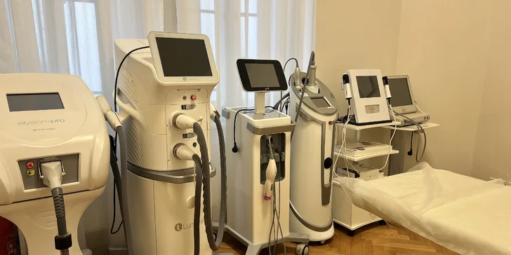 Klinika disponuje širokým spektrem špičkových přístrojů pro odstranění pigmentací, rosacey, rozšířených cév, jizev a akné, omlazení pleti, laserovou epilaci a další pokročilá ošetření.