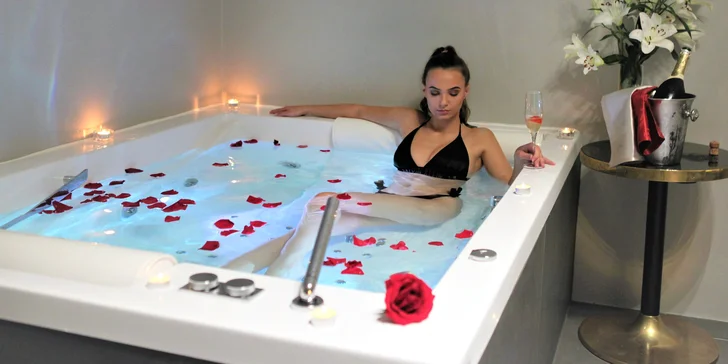 Môžete si zvoliť variant s raňajkami alebo aj s privátnym wellness.