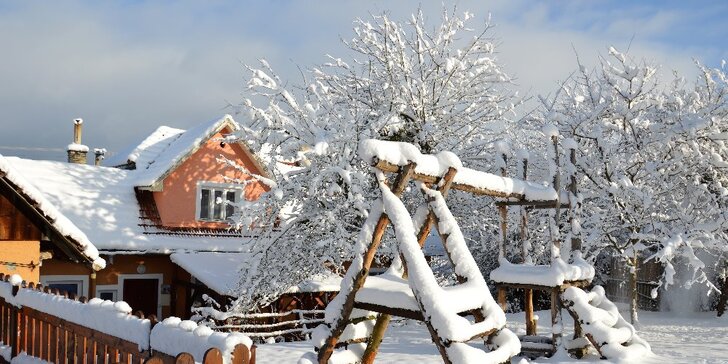 Super zimní dovolená v Beskydech: chalupa s finskou saunou pro 10–14 osob