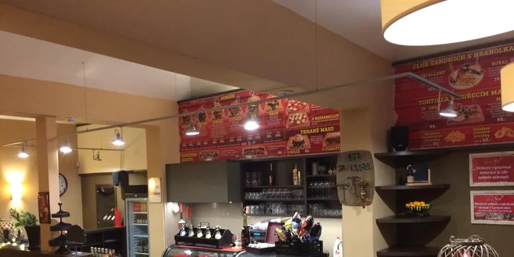 Nadupané Maxi burger menu se 100% bio hovězím Angus, hranolky a nápojem