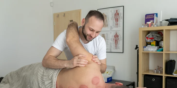 Do rúk si vás vezme skúsený masér a muskulárny terapeut Tomáš Záhornadský.