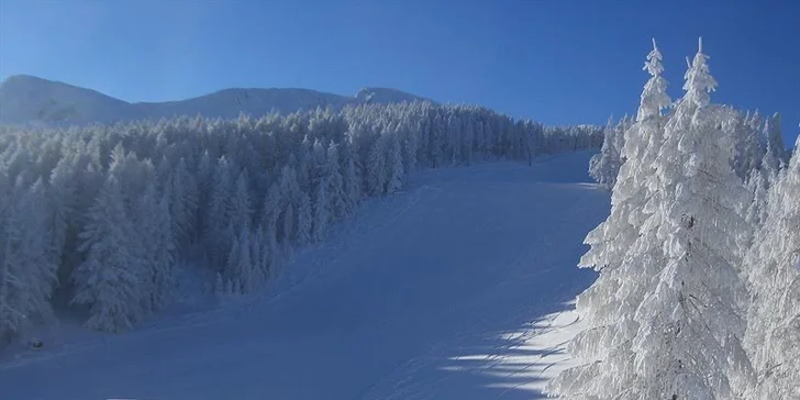 Lyžování v Rakousku: pobyt pro 2 osoby s polopenzí a celodenními skipassy
