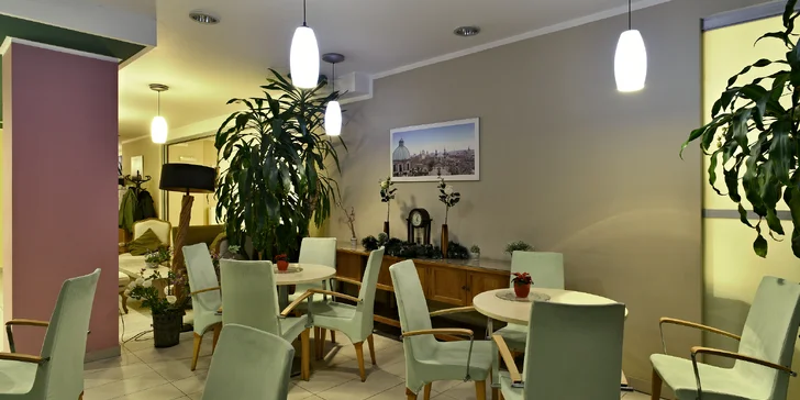 Menu s královským biftekem, kuřecí galantinou a jablečným závinem