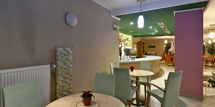 Menu s královským biftekem, kuřecí galantinou a jablečným závinem
