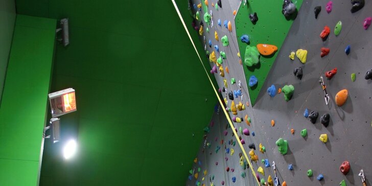 Protáhněte svaly na stěně: Hodina lezení s instruktorem až pro dvě osoby