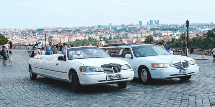 Na společenské akce nebo vyhlídkovou jízdu limuzínou cabrio až pro 8 osob