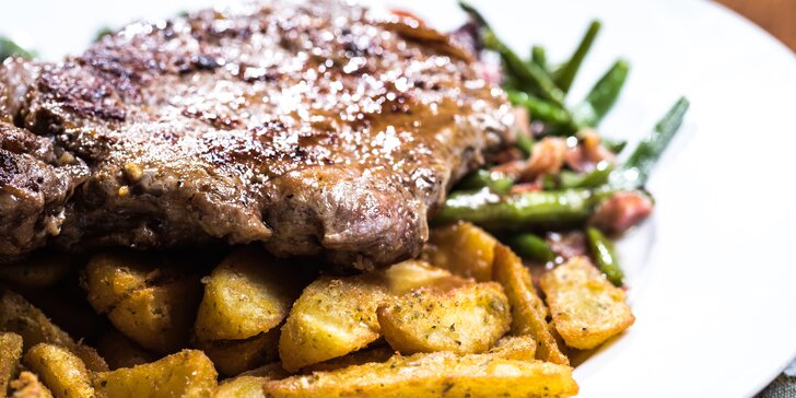 Hovězí rib eye steak z Brazílie, americké brambory a fazolky pro 1 nebo 2 osoby