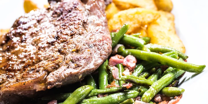 Hovězí rib eye steak z Brazílie, americké brambory a fazolky pro 1 nebo 2 osoby