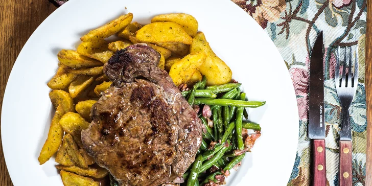 Hovězí rib eye steak z Brazílie, americké brambory a fazolky pro 1 nebo 2 osoby