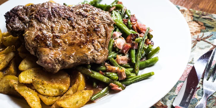 Hovězí rib eye steak z Brazílie, americké brambory a fazolky pro 1 nebo 2 osoby
