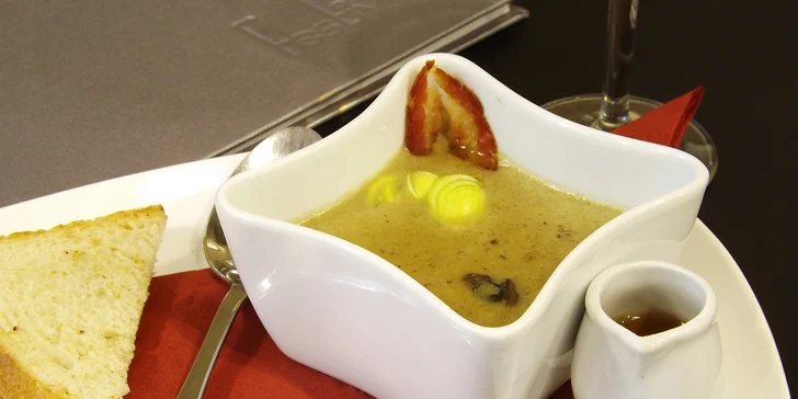 Delikatesa v moderním restaurantu: Šneci na ochutnávku i v pestrém menu s vínem