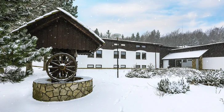 Pohoda pod Hostýnem pro lyžaře i turisty: Polopenze a sleva na skipasy