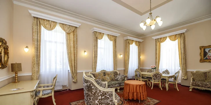 Součástí balíčku je polopenze podávaná v zámecké restauraci.