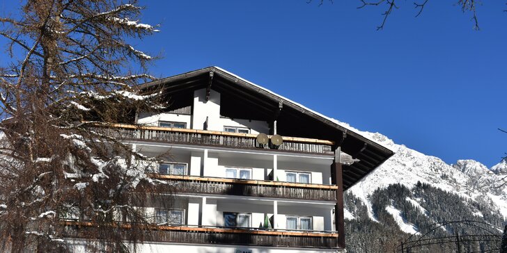 Lyžařská pohoda na Dachsteinu: pobyt se snídaní i volným vstupem do sauny