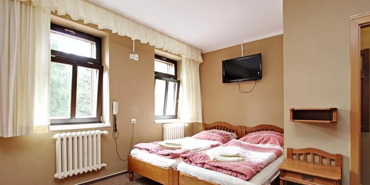 3-8denní relax v Jizerských horách: Bohatá plná penze, sauna i skipas