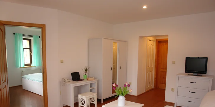 Na výlety, lyže i za odpočinkem do Adršpachu: polopenze a privátní wellness