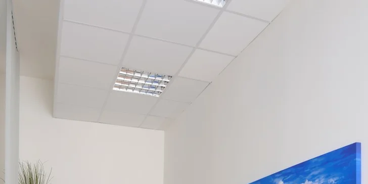 Estetická rázová vlna odstraňující celulitidu