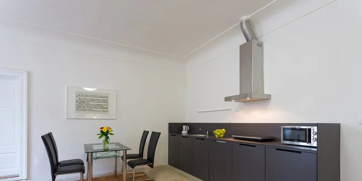 Luxus na zámku: ubytování pro 2 v apartmánech inspirovaných uměním
