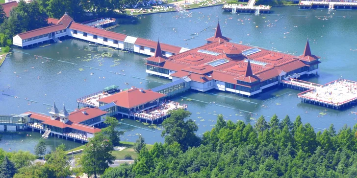 Odpočinek v Maďarsku: Wellness pobyt u termálního jezera Hévíz s polopenzí