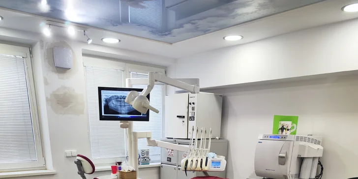 Díky dentální hygieně se můžete těšit na zářivý úsměv.