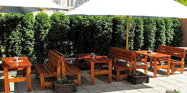 Bohaté masové hody v restauraci Divá Bára