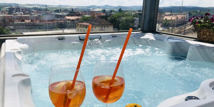 A co chutná v létě nejvíce? No přeci hezky vychlazený Aperol Spritz!