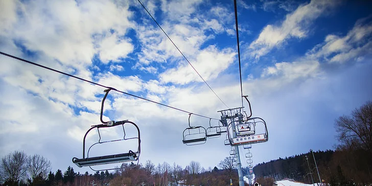 Aktivní pobyt v hotelu Monínec s wellness i dvoudenním skipasem pro oba