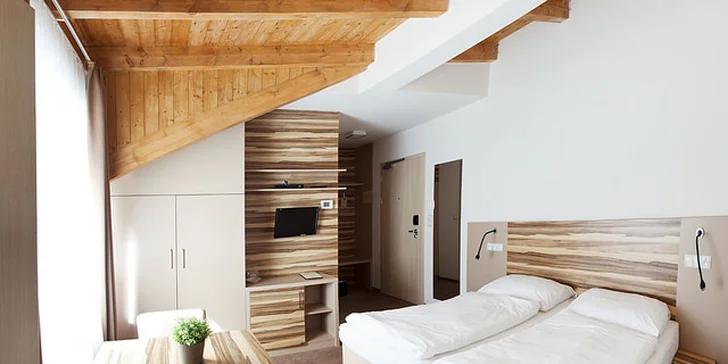 Aktivní pobyt v hotelu Monínec s wellness i dvoudenním skipasem pro oba