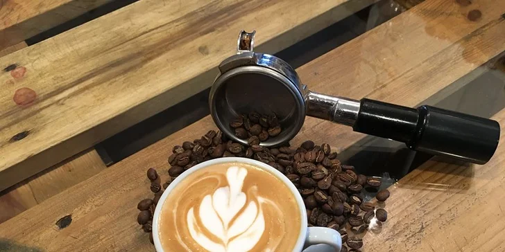 Posnídejte s grácií: Víkendový brunch vč. nápojů dle výběru pro 2
