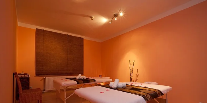 100 minut relaxace: výběr ze 4 thajských masáží vč. nápojů