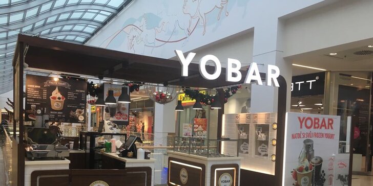 Sladká svačinka v Yobaru: jogurtové tiramisu a káva nebo čaj