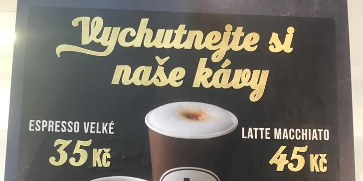 Otevřené vouchery na 80–300 Kč do Yobaru v Hradci: frozen yogurty, káva, koktejly i dezerty