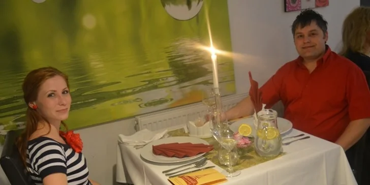 Francouzské degustační menu: žabí stehýnka, mladé selátko, králík, dezert i víno