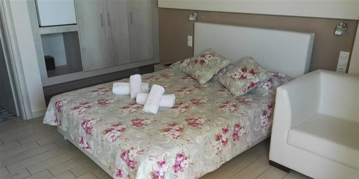 Letecky na Krétu: 7 nocí ve 4* hotelu 100 m od moře s all inclusive a bazénem