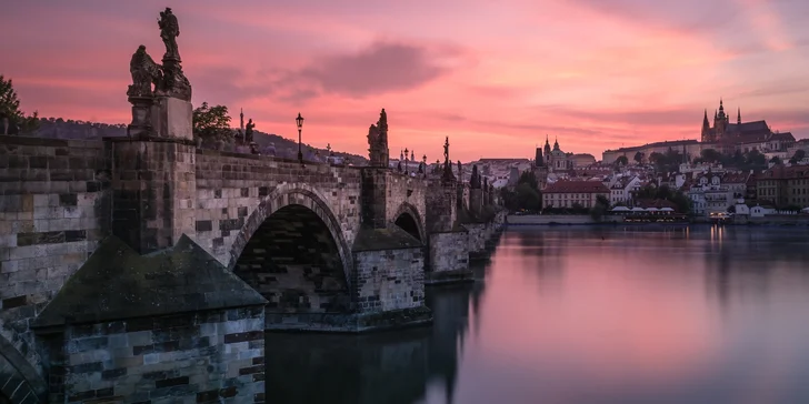 Naučíte se správnou kompozici a expozici i další parametry nutné pro fotografování poutavých snímků.