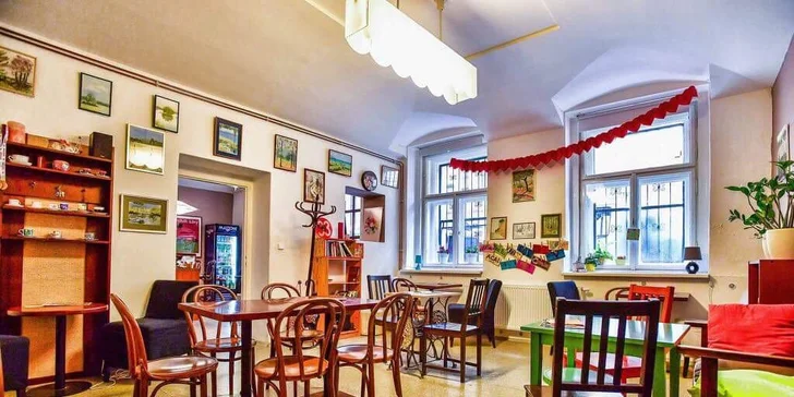 Dortík podle výběru, horký nápoj a smoothie z exotického ovoce açaí