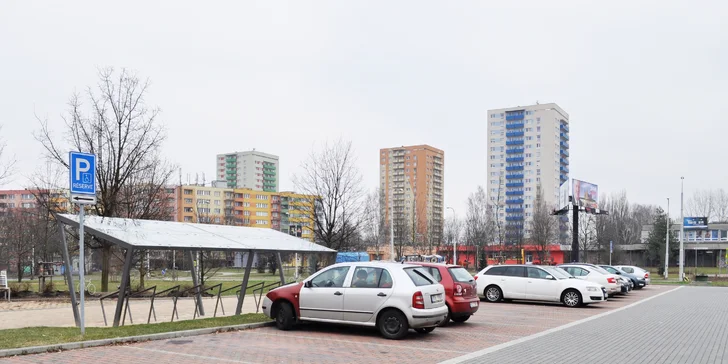 2 pizzy o průměru 32 cm: na výběr z více než 30 druhů, rajčatový i smetanový základ