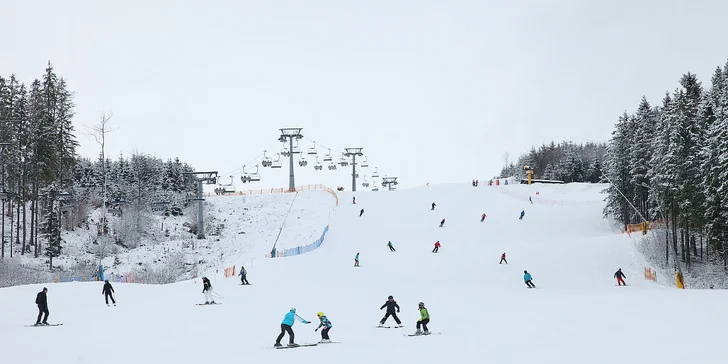 Ze svahu do termálů: 4hod. i celodenní skipasy a aquapasy Oravice