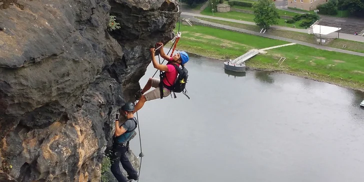 Jednodenní zážitek via ferrata lezení v Děčíně pro jednoho, pár nebo rodinu