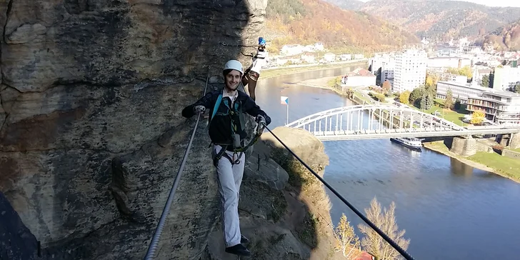 Jednodenní zážitek via ferrata lezení v Děčíně pro jednoho, pár nebo rodinu
