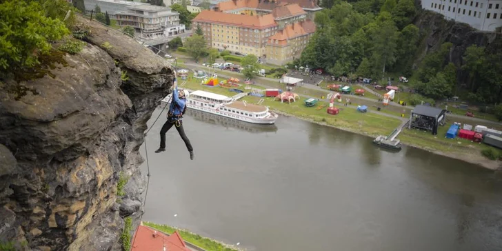 Jednodenní zážitek via ferrata lezení v Děčíně pro jednoho, pár nebo rodinu